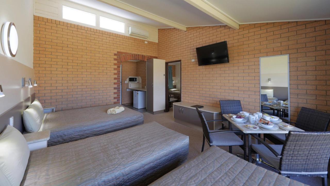 Tenterfield Motor Inn Exterior photo