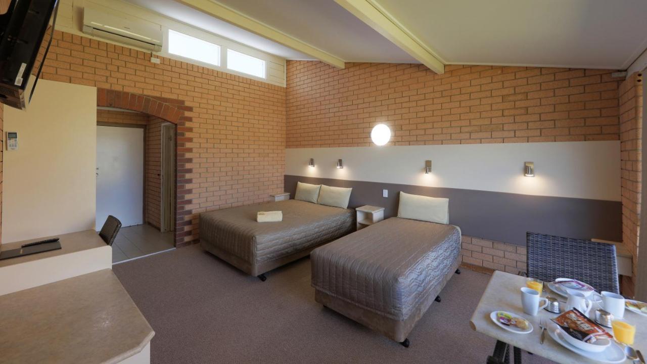 Tenterfield Motor Inn Exterior photo