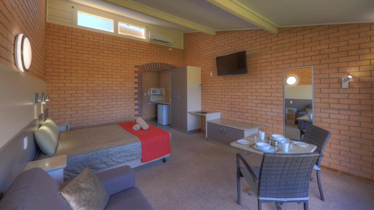 Tenterfield Motor Inn Exterior photo