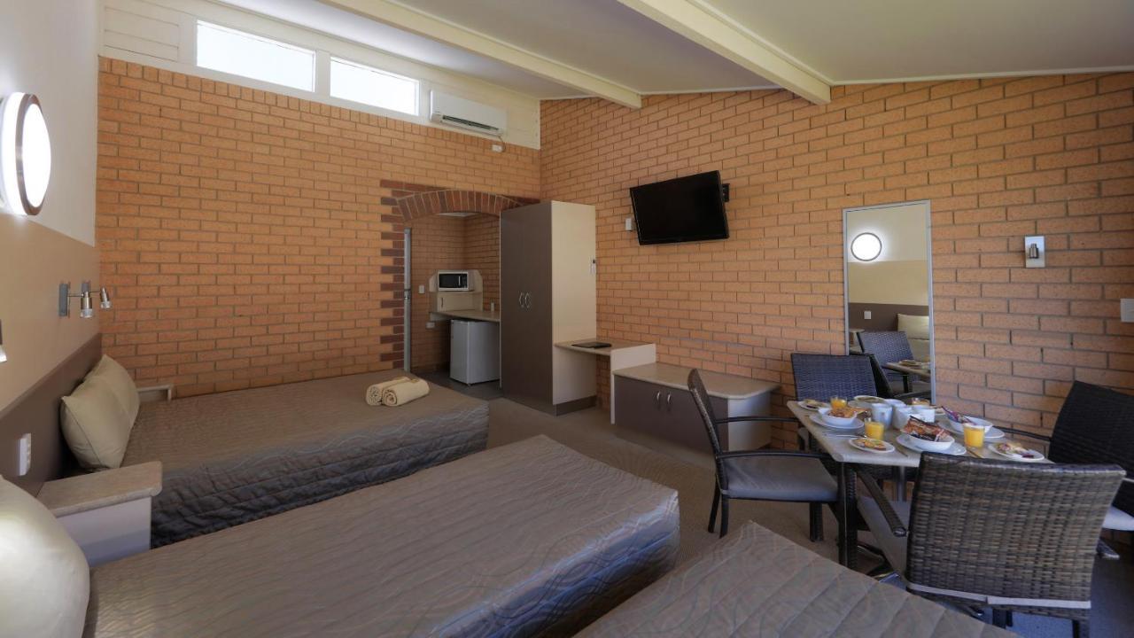 Tenterfield Motor Inn Exterior photo