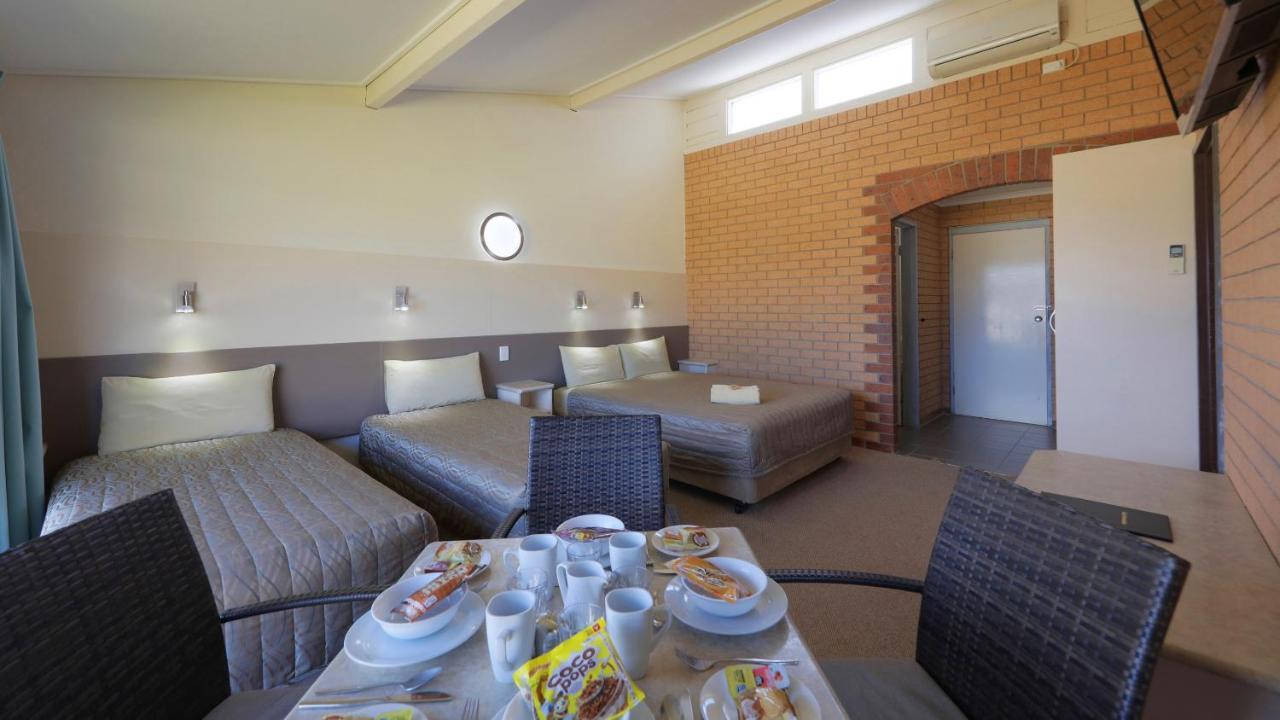 Tenterfield Motor Inn Exterior photo