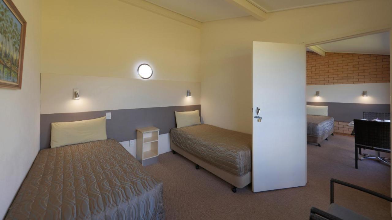 Tenterfield Motor Inn Exterior photo