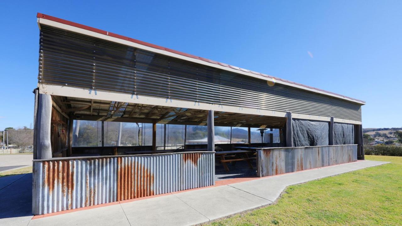 Tenterfield Motor Inn Exterior photo